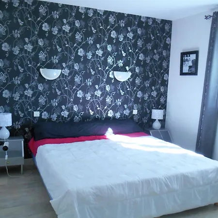 Comfy Near With Private Pool Вилла