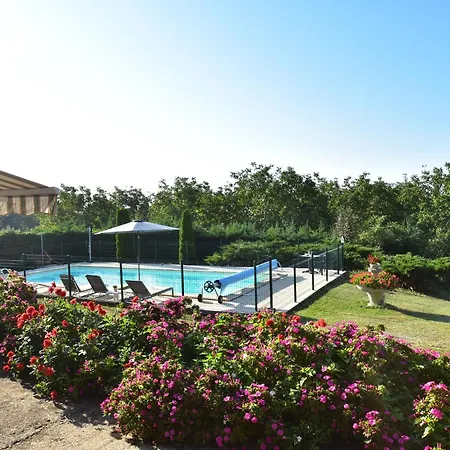 Villa Comfy Near With Private Pool